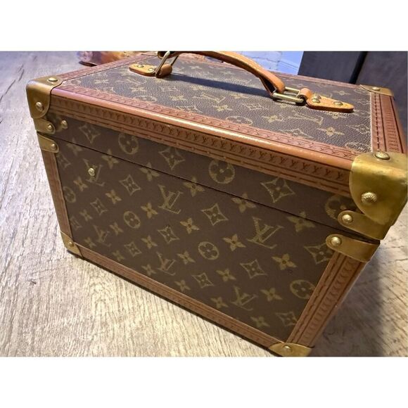 100 authentic Louis Vuitton trunk - Picture 8 of 16